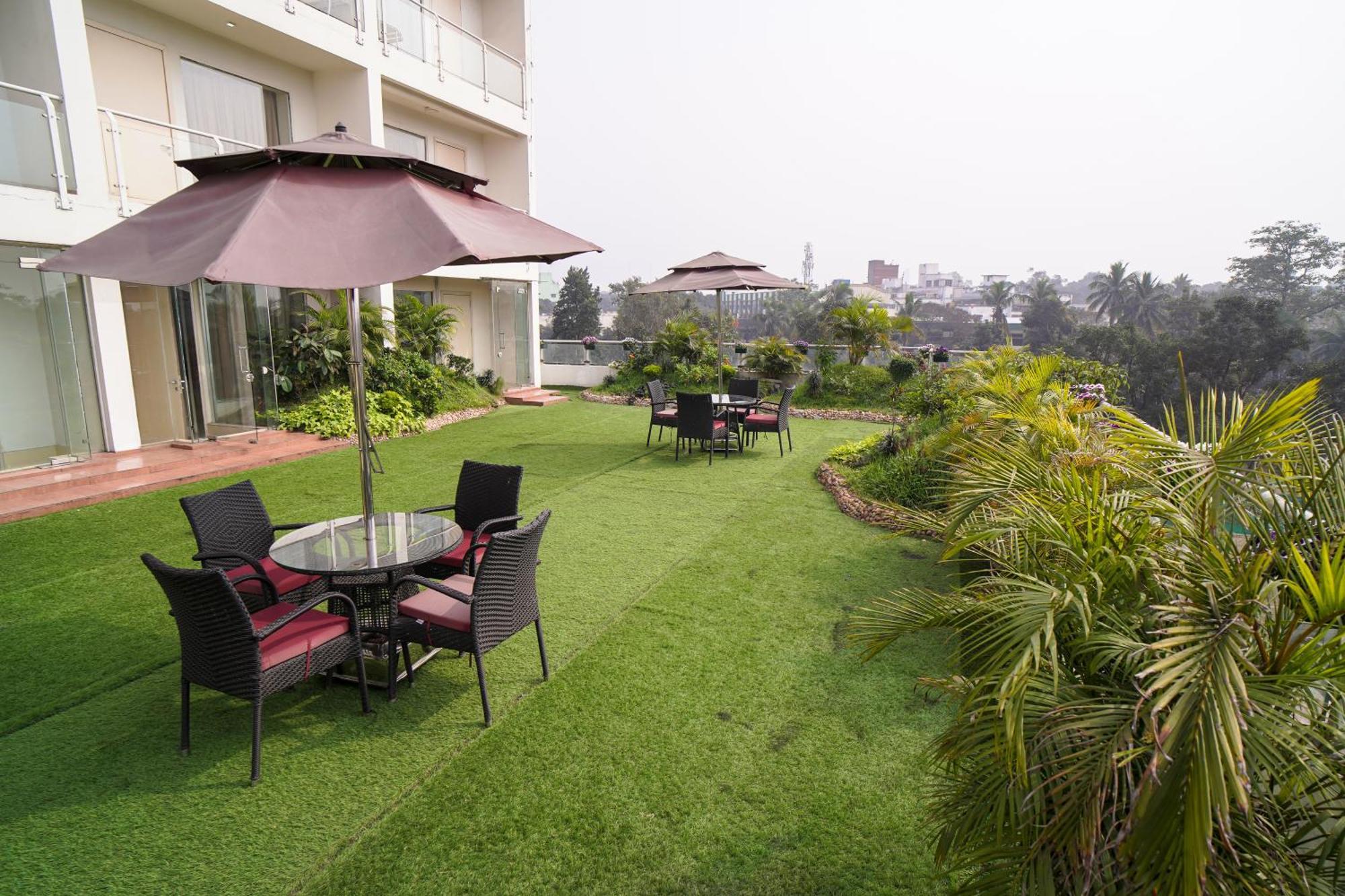 The Alcor Hotel Jamshedpur Exterior photo